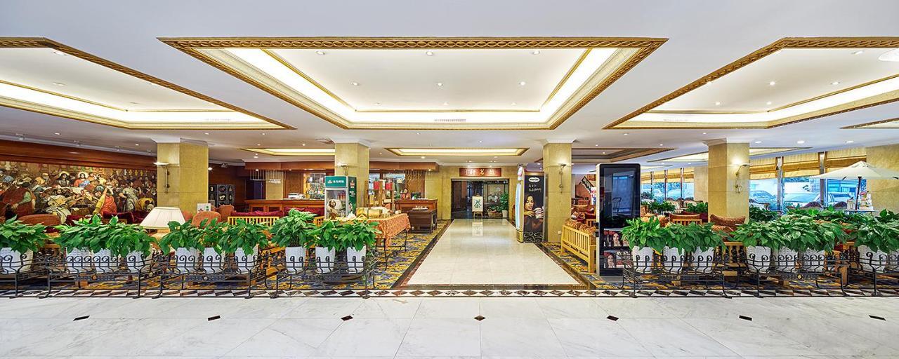 Grand Regency Hotel Qingdao Exterior foto